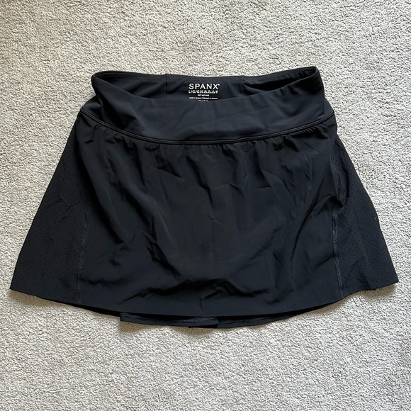 Spanx black Get Moving Skort size large - Picture 2 of 5